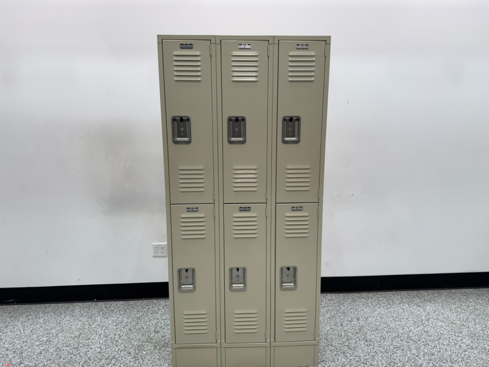 Image of Lyon Double Tier Metal Lockers